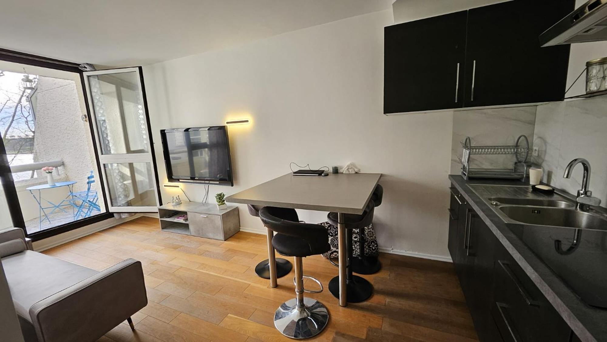 Chambres D'Hotes "The Lake House" - 20 Min To Paris By Metro Creteil Luaran gambar